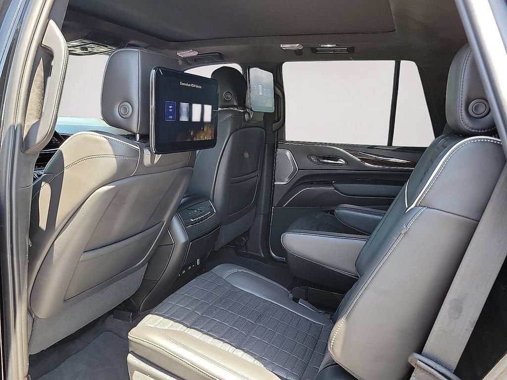 2022 Cadillac Escalade Sport Platinum