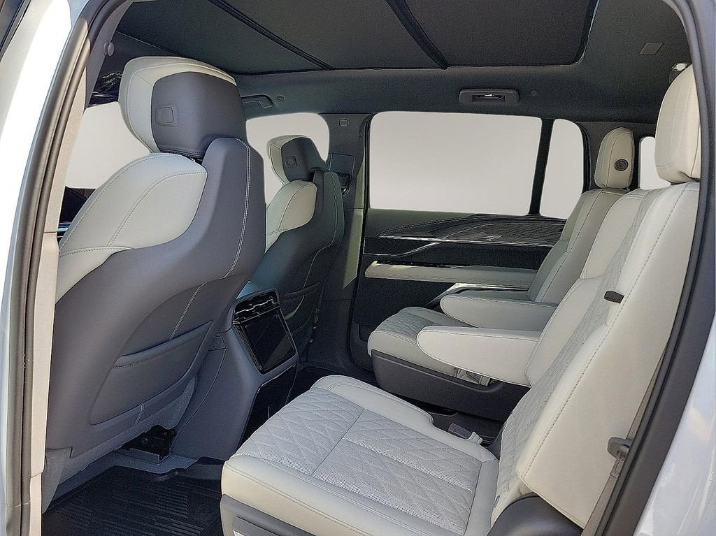 2026 Cadillac ESCALADE IQ Sport