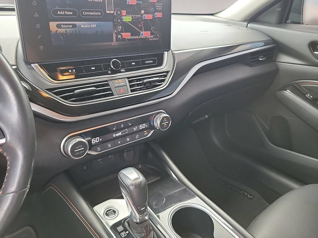 2023 Nissan Altima 2.0 SR