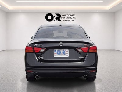 2023 Nissan Altima 2.0 SR