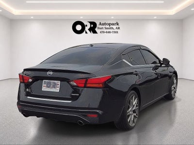 2023 Nissan Altima 2.0 SR