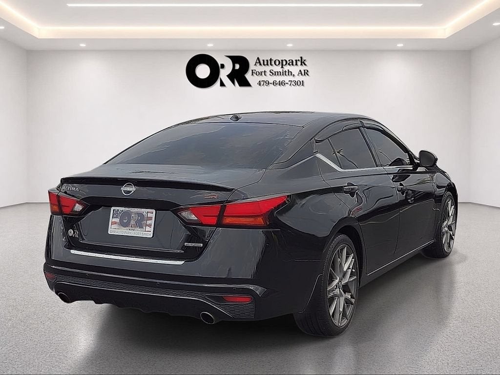 2023 Nissan Altima 2.0 SR