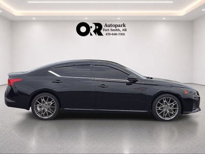 2023 Nissan Altima 2.0 SR