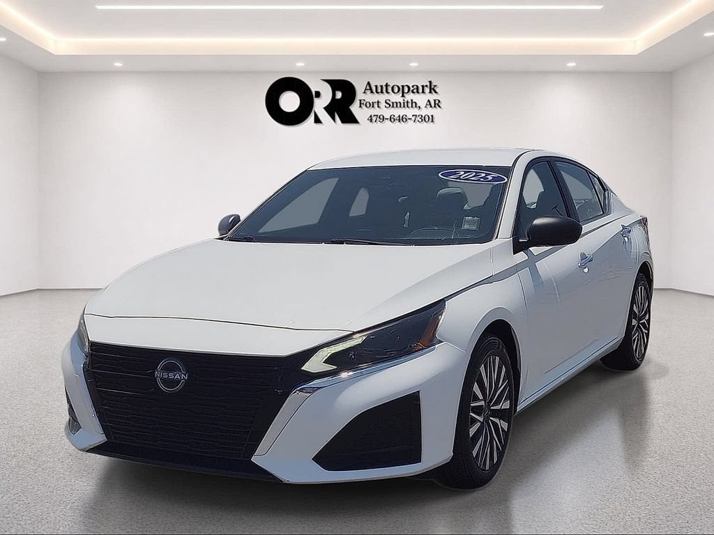 2025 Nissan Altima SV
