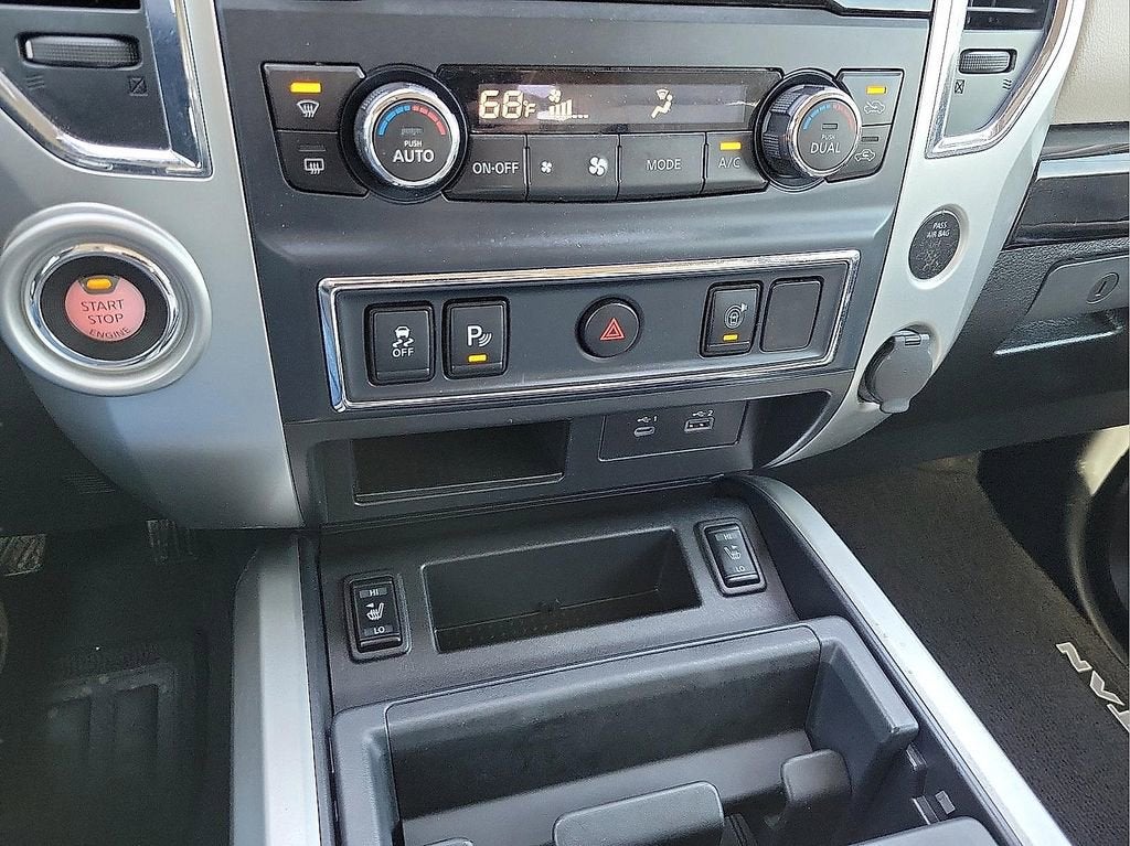 2021 Nissan Titan SV