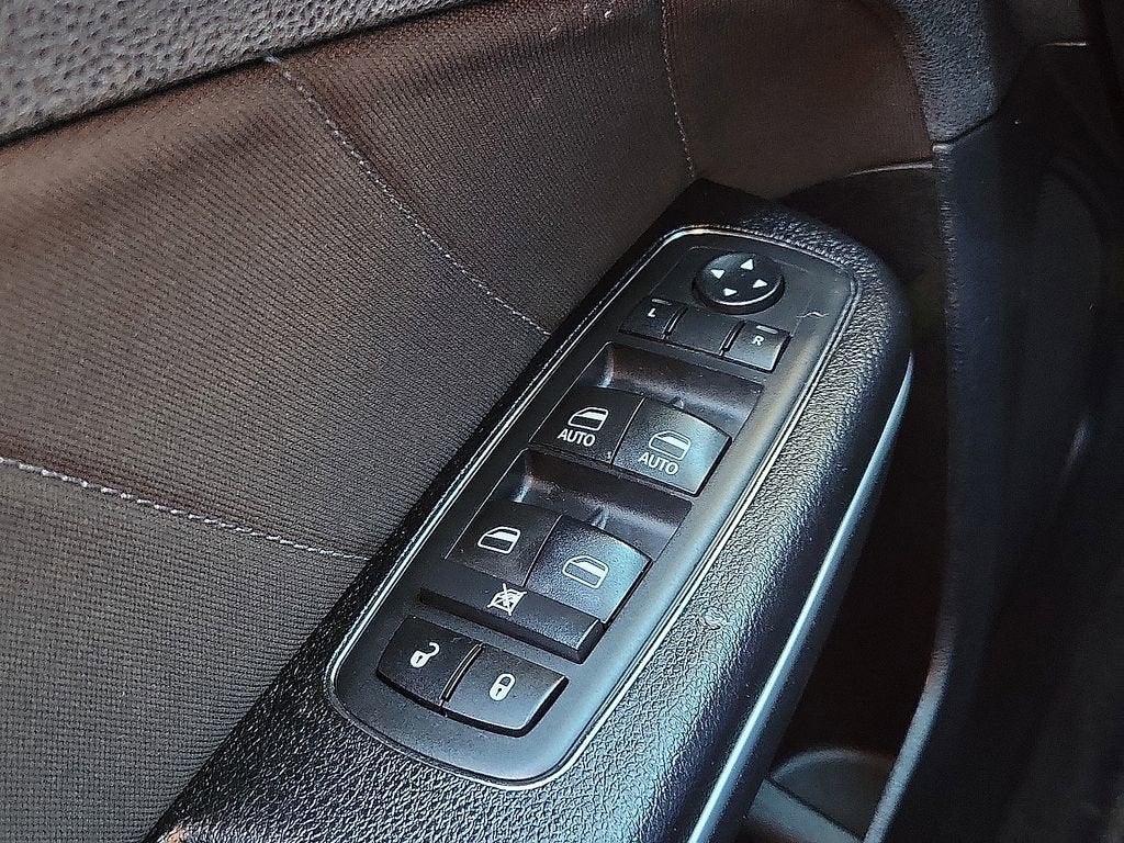 2017 Dodge Charger SXT