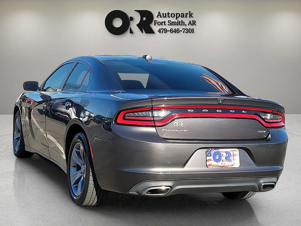 2017 Dodge Charger SXT