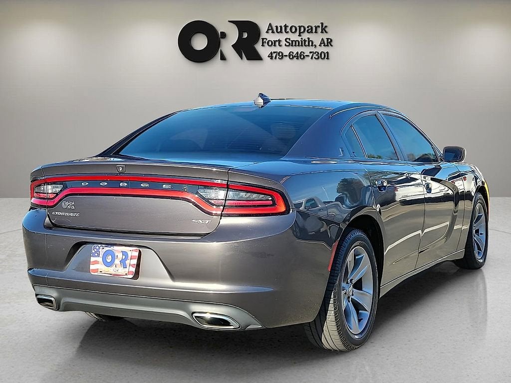 2017 Dodge Charger SXT