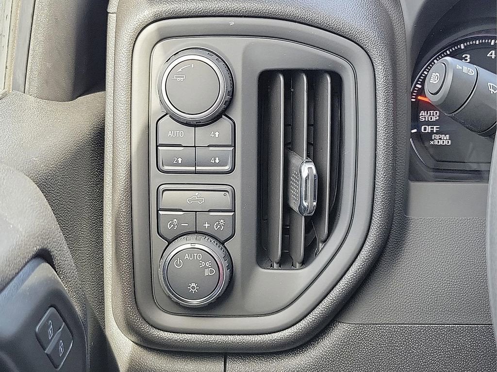 2025 Chevrolet Silverado 1500 Custom Trail Boss