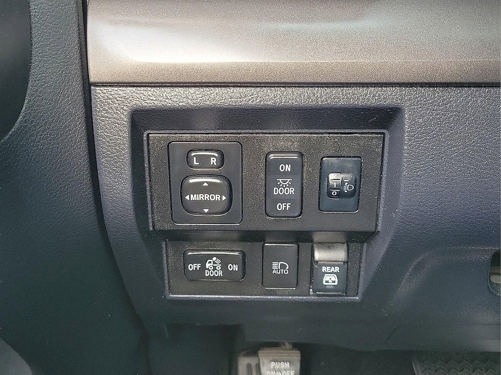 2019 Toyota Tundra 4WD SR5