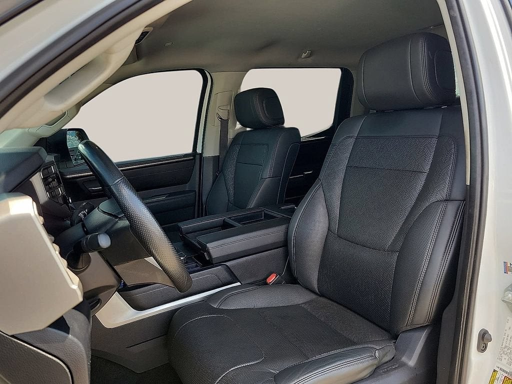 2024 Toyota Tundra 4WD SR5