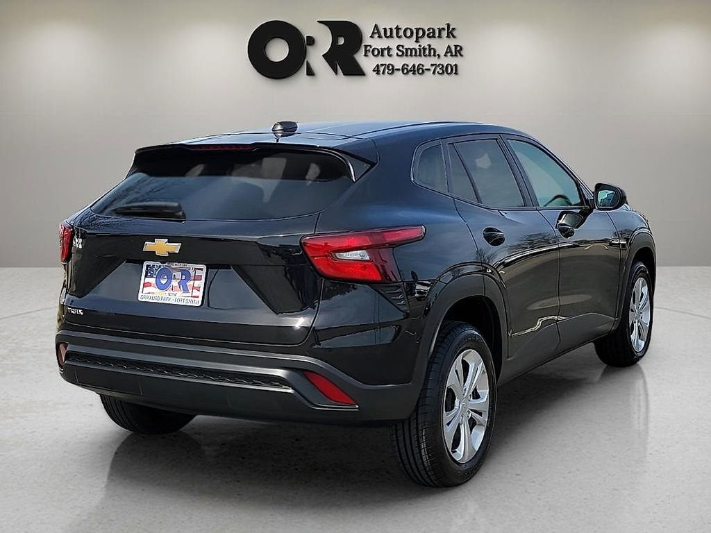 2025 Chevrolet Trax LS