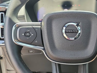 2025 Volvo XC40 Core Bright Theme